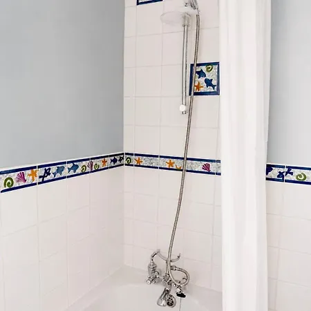 Bed & Breakfast Spacious Double In Town, Galway Headford